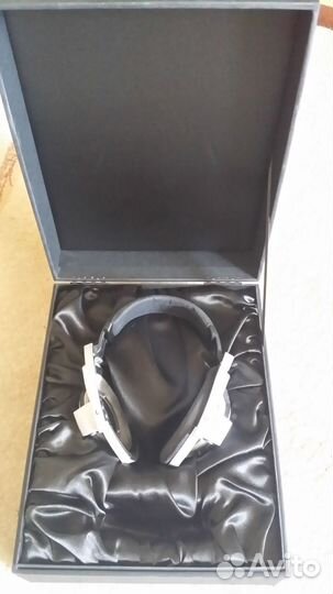 Продам на запчасти наушники sennheiser hd800