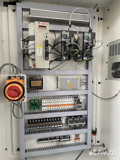 MetalTec Токарный станок с чпу