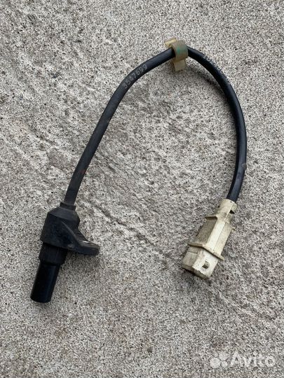 Датчик коленвала Volvo 850