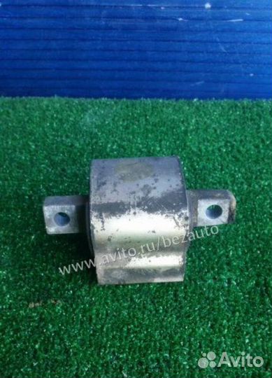 Подушка кпп Mercedes W211