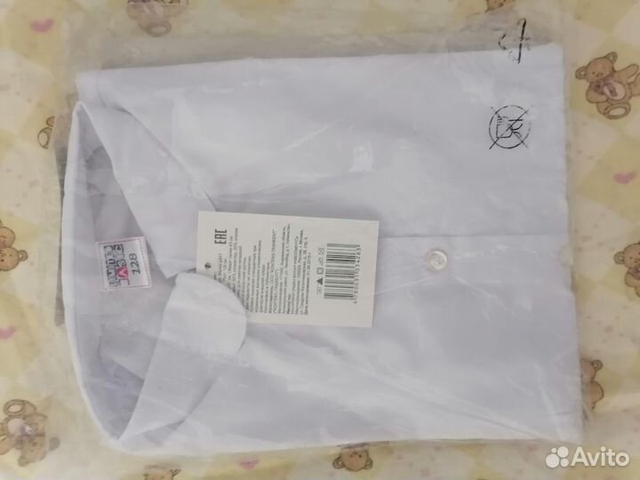 Рубашка белая новая для мальчика