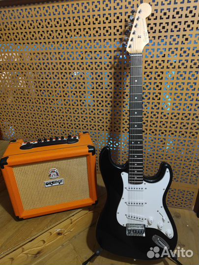 Fender squier stratocaster Комбик Электрогитара