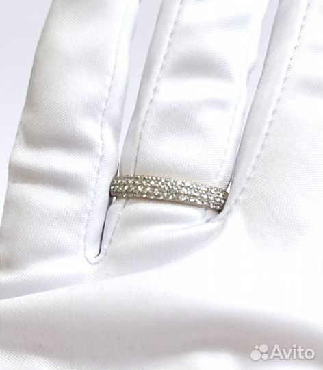 Золотое кольцо с камнем 18,5р