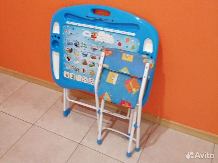 Детский развивающий стол со стульчиком