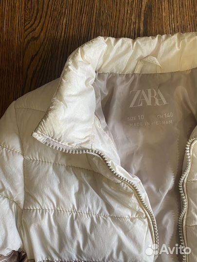 Демисезонная курткадля девочки на синтепоне
