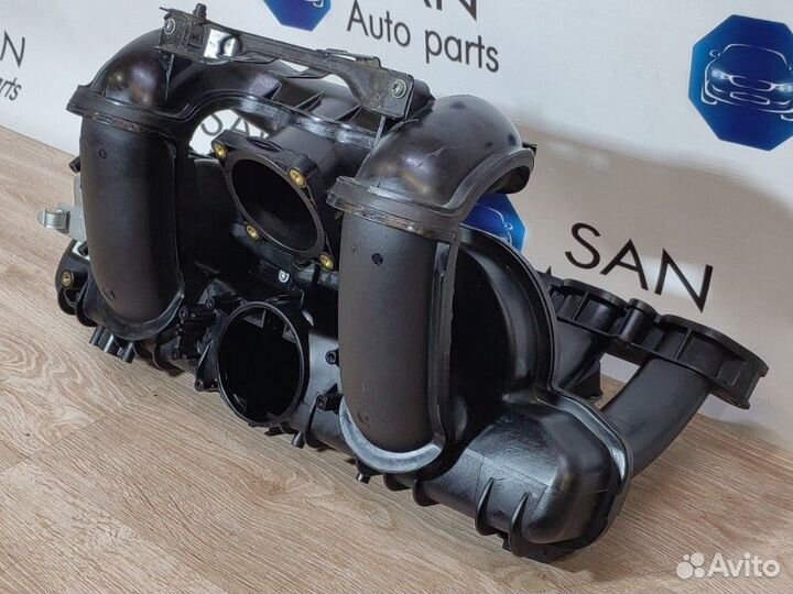 Впускной коллектор Bmw 5 F10 N52B25 2011