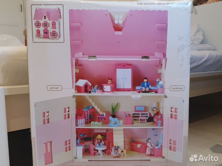 Домик кукольный