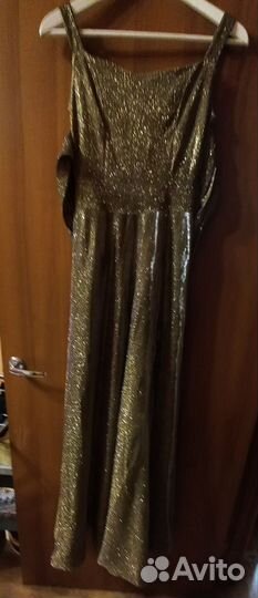 Вечернее выпускное платье в пол