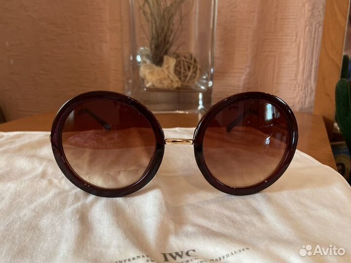 Солнцезащитные очки женские