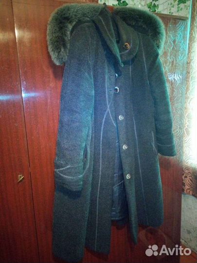 Пальто зимнее драповое с натуральным мехом