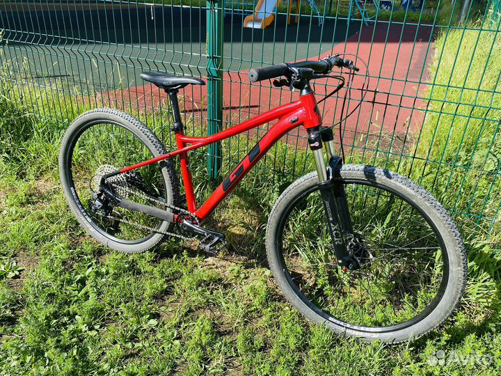 Велосипед GT avalanche elite 27.5 (размер S) 2021г