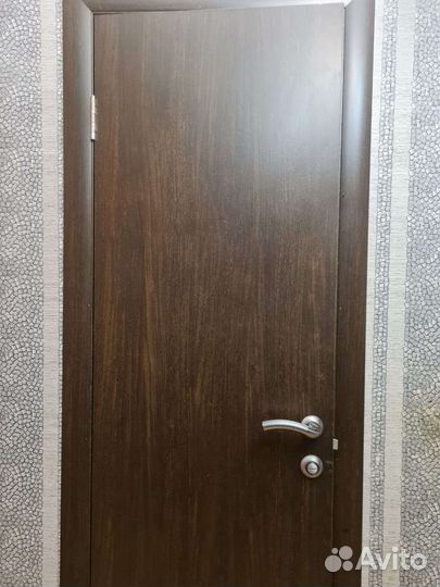 Межкомнатные двери бу 70 см с коробкой