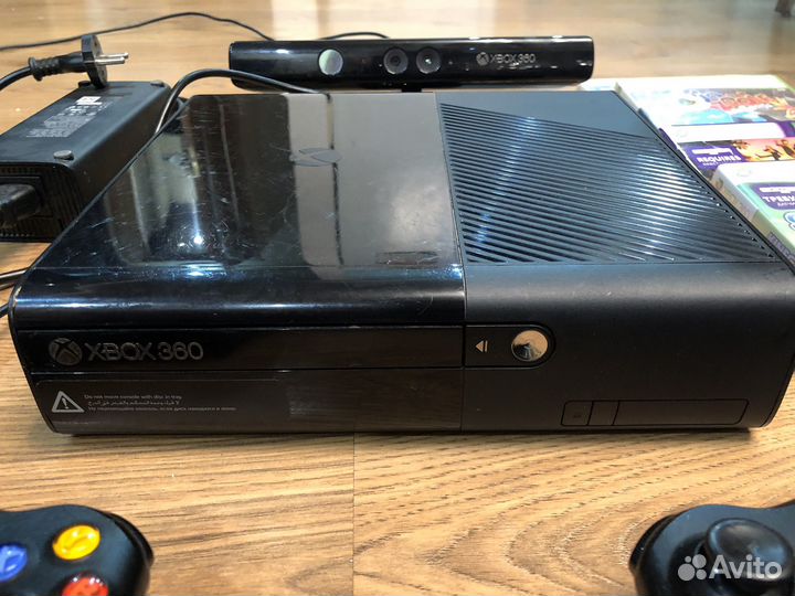 Xbox 360 slim freeboot, Kinect, 250 Gb, 2 геймпада