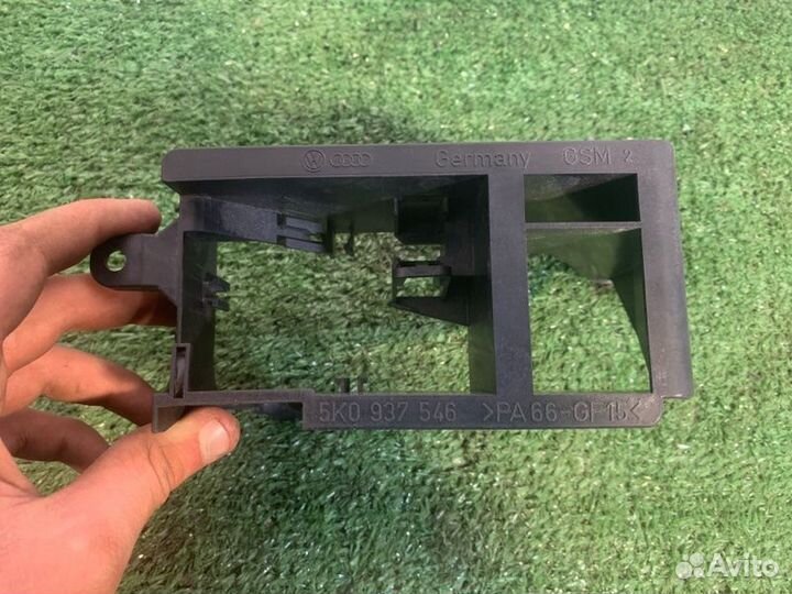 Кронштейн проводки Volkswagen Golf хетчбек BSE