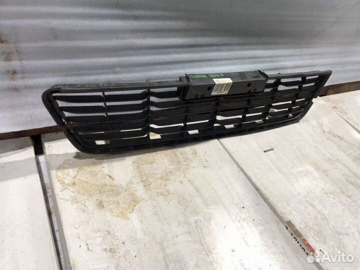 Решетка Toyota Hilux