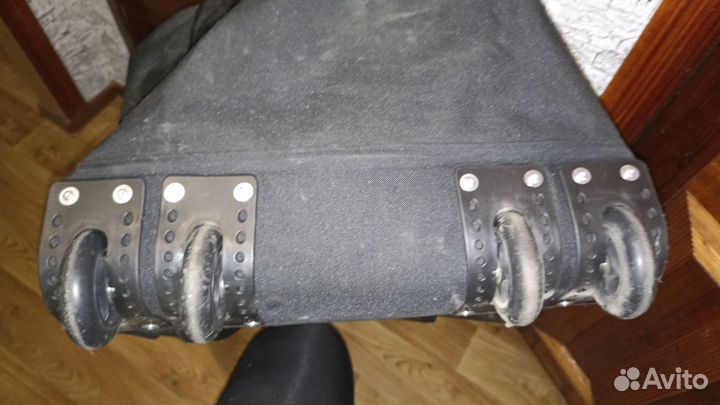 Вратарский баул на колесах