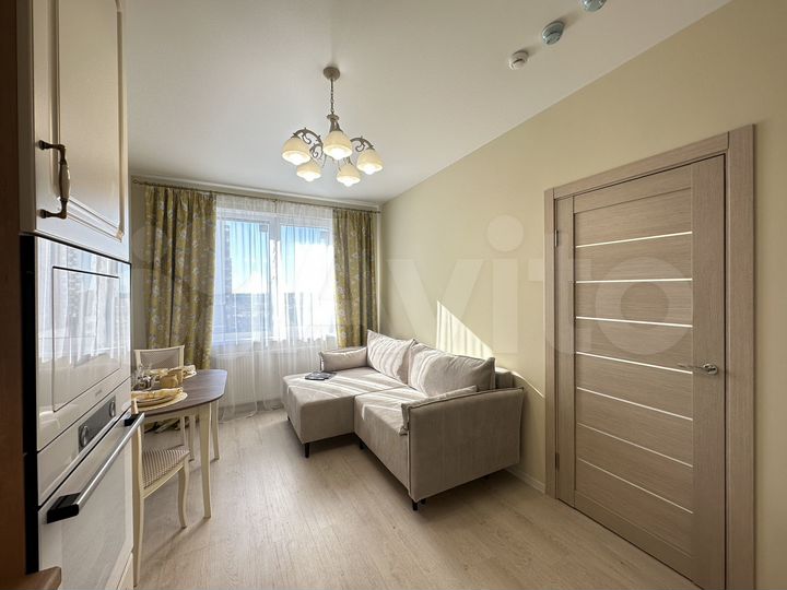 1-к. квартира, 42 м², 7/25 эт.