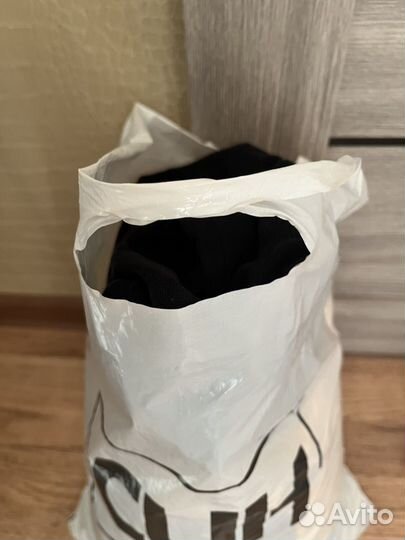 Пакет с детскими вещами