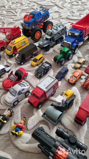 Машинки пакетом 35 элементов