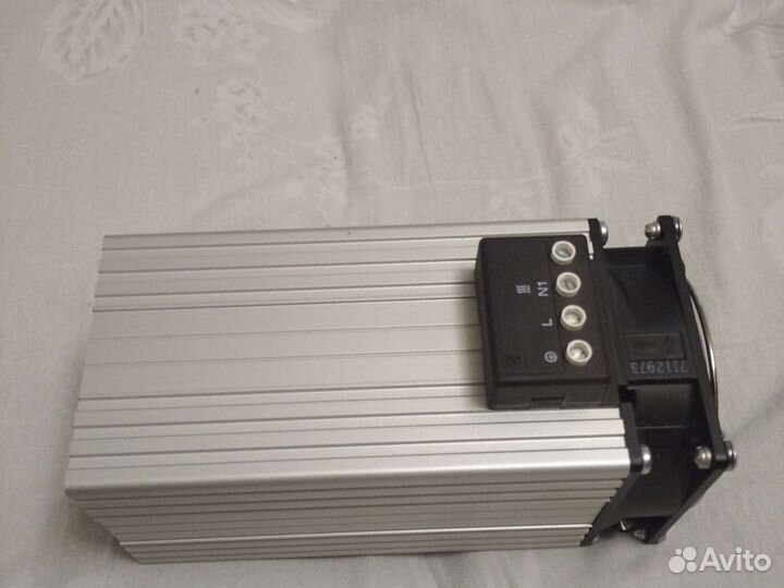 Резистивный нагреватель Schneider, 250W 230V