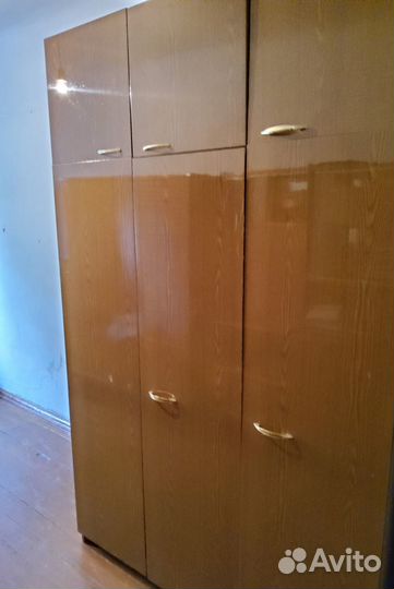 Шкафы и шифоньеры бу