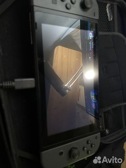 Nintendo switch + чехол и тд