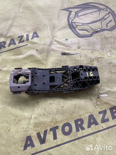 Кронштейн ручки двери Volkswagen polo