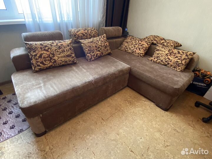 Угловой диван бу