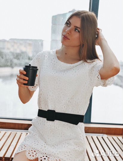 Большой стильной женской одежды s