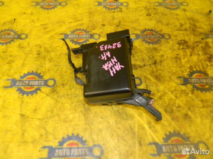 Блок предохранителей под капот Suzuki Sx4 YA11S