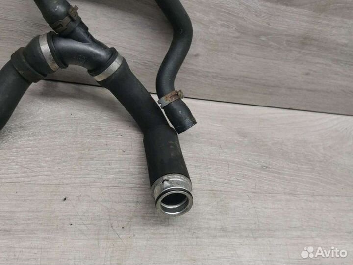 Патрубок охлаждения Mercedes C W203