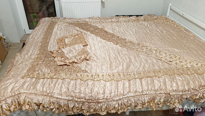 Покрывало на кровать