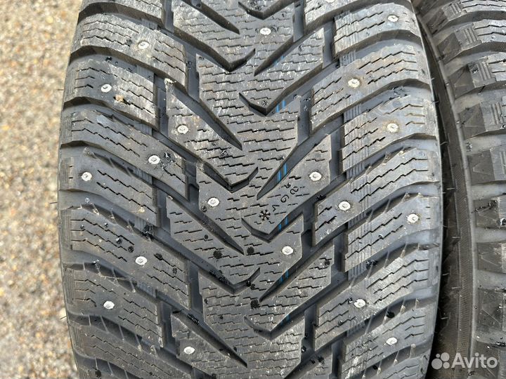 Nokian Tyres Hakkapeliitta 8 SUV 275/50 R19