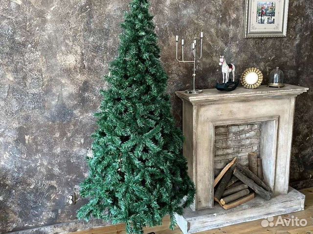 Ёлка-на полу ни одной иголки