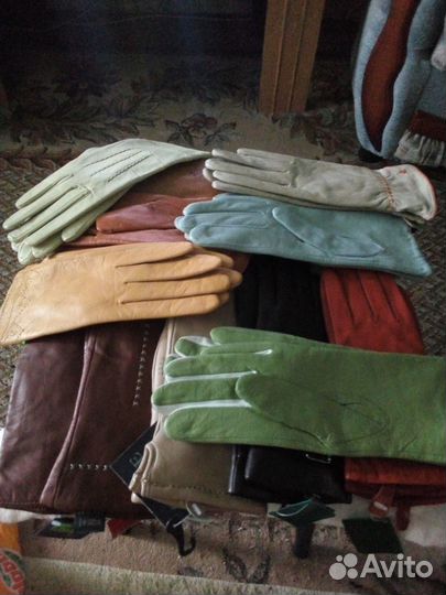 Перчатки женские кожаные новые