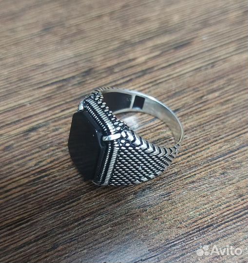 Серебряное кольцо