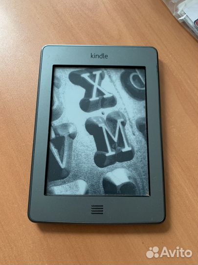 Электронная книга Kindle Touch