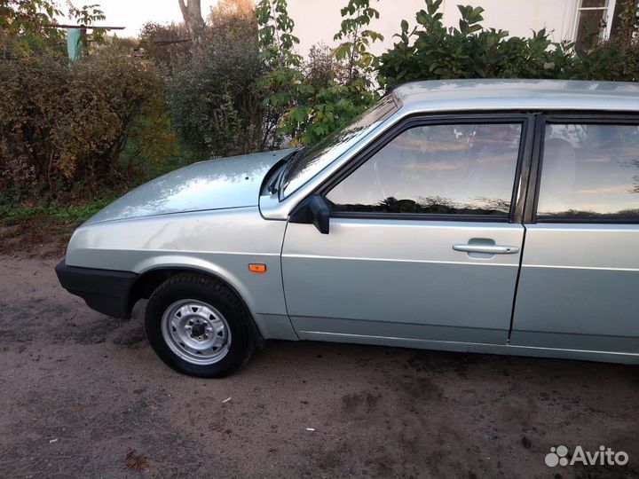 ВАЗ 21099 1.5 МТ, 2003, 190 000 км