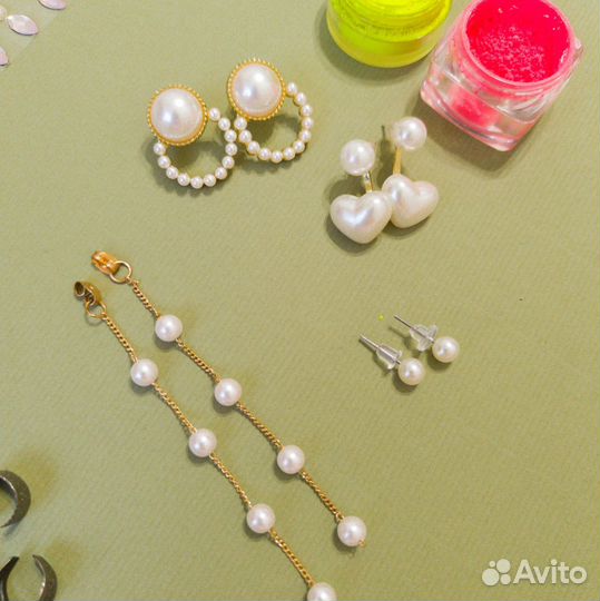 Набор косметики и аксессуаров