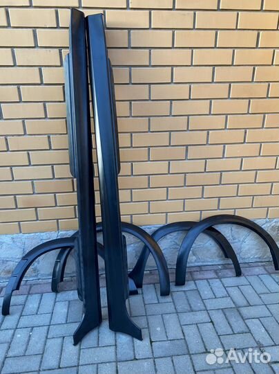 Накладки на пороги и арки Лада Гранта