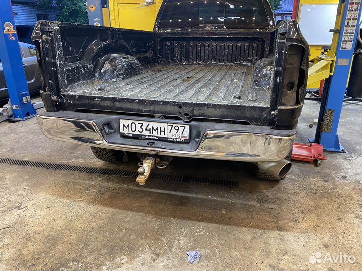Задний бампер dodge ram