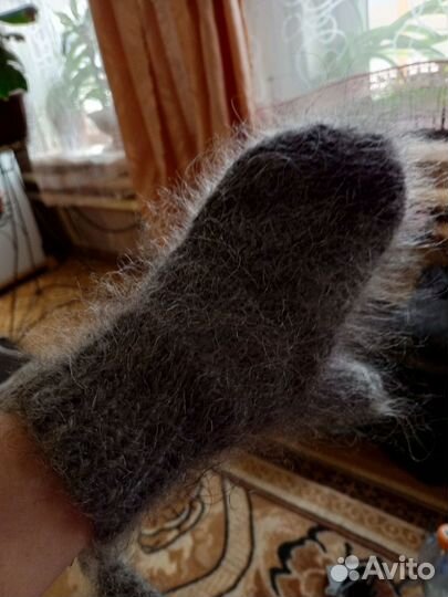 Свитер, штаны, носки, варюшки