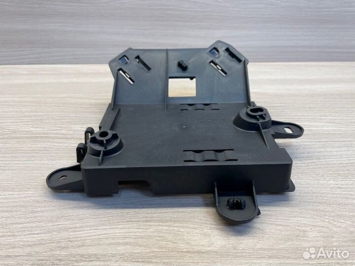 Кронштейн блока комфорта LADA X-Ray