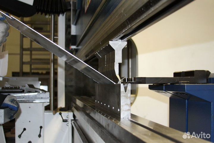 Гибка листового металла длинной до 500см