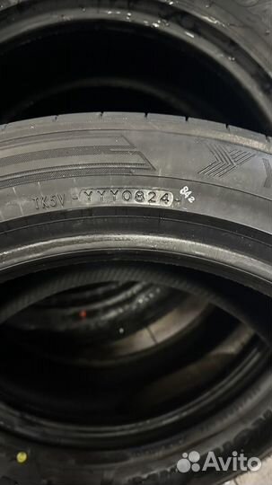 Yokohama BluEarth-XT AE61A 235/50 R18 97V