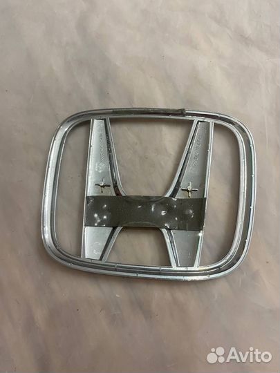 Эмблема на крышку багажника Honda CR-V 4