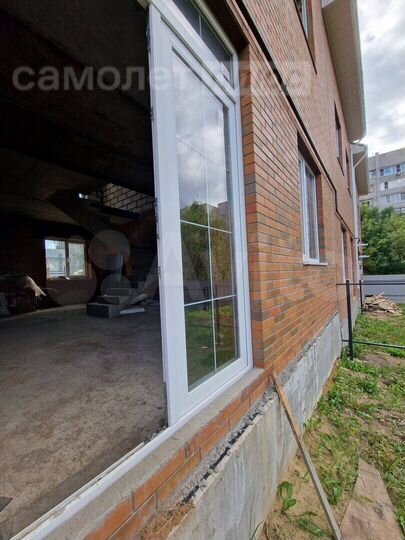 Дом 162 м² на участке 2,5 сот.