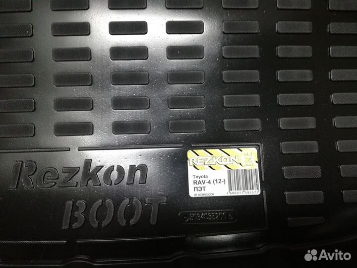 Коврик в багажник новый Toyota RAV 4