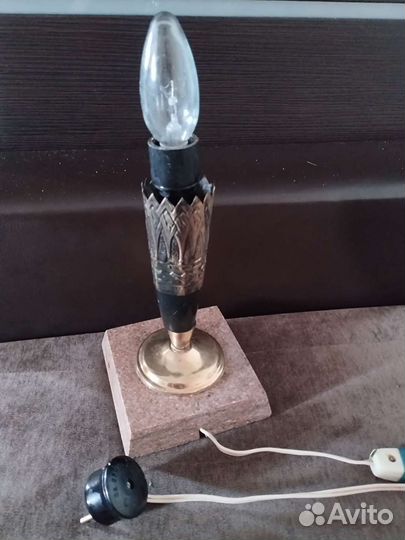 Лампа настольная