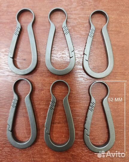 Титановые карабины, кольца, нож для ключей